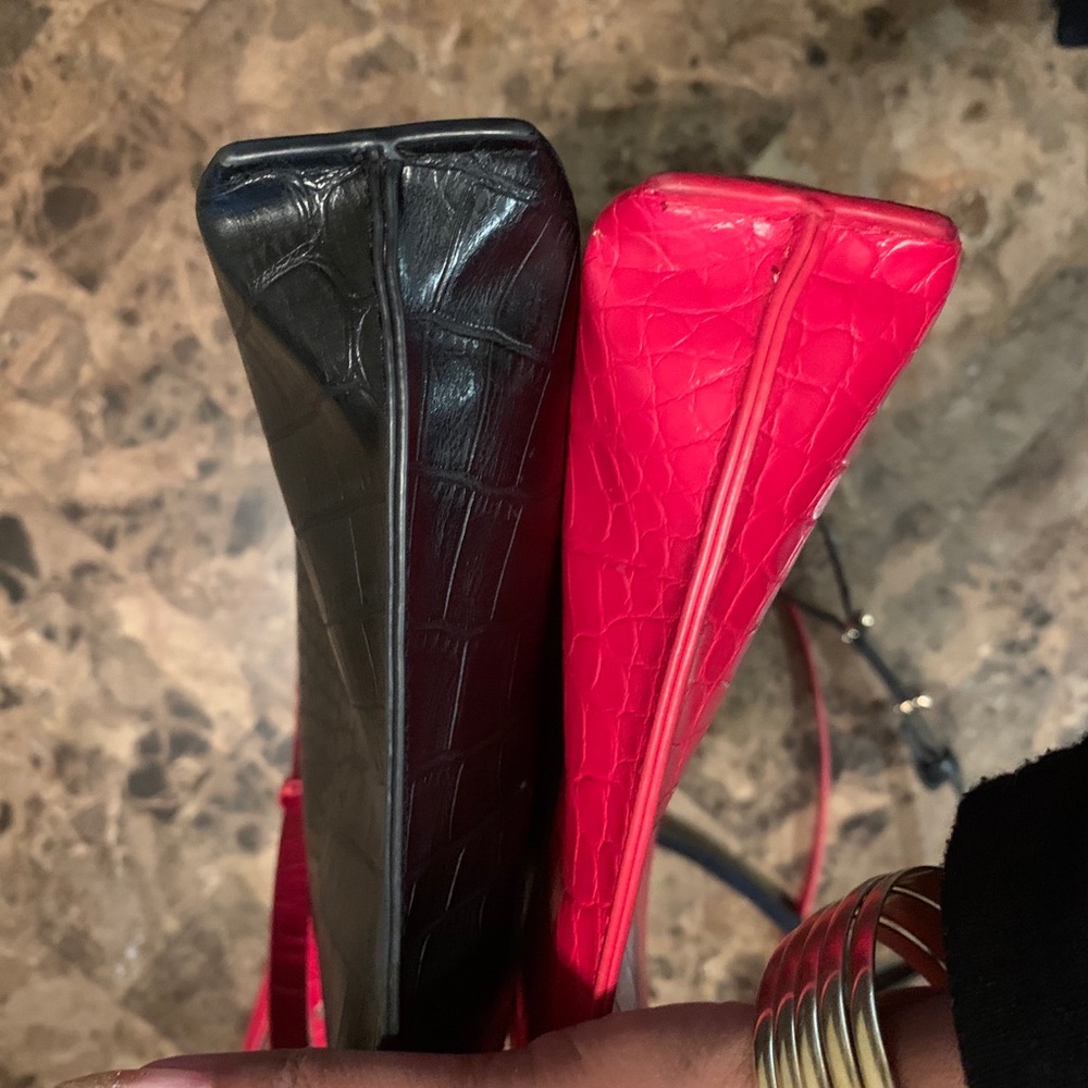2 Crossbody purses 👜 - Picture 9 of 13